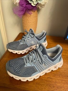 ON Running Women’s CLOUDSWIFT Sneakers Shoes Lake Sky Blue On Cloud W5.5